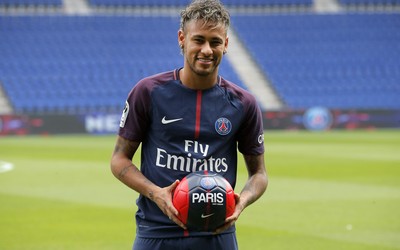 华体会电竞精华-佩德里这成长故事励志